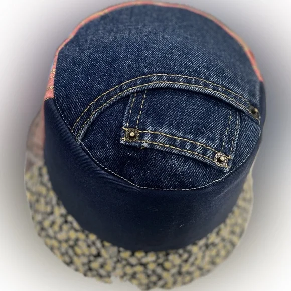 wearable art bucket hat - Picture 3 of 5